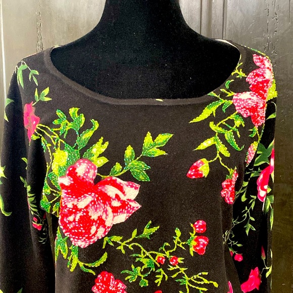 Vintage Michelle Nicole Black sequence Rose sweater - Size Medium - Picture 4 of 10